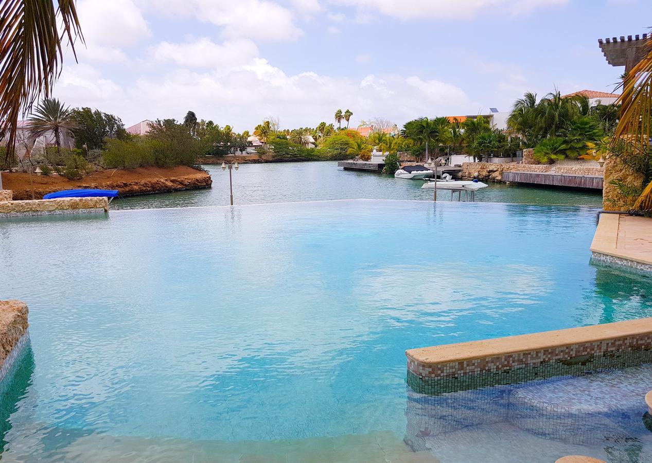 Aparthotel Bella Breeze Bonaire Playa Exterior foto